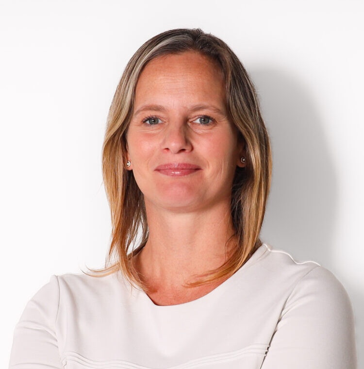 Mr. Ulrike Beuselinck